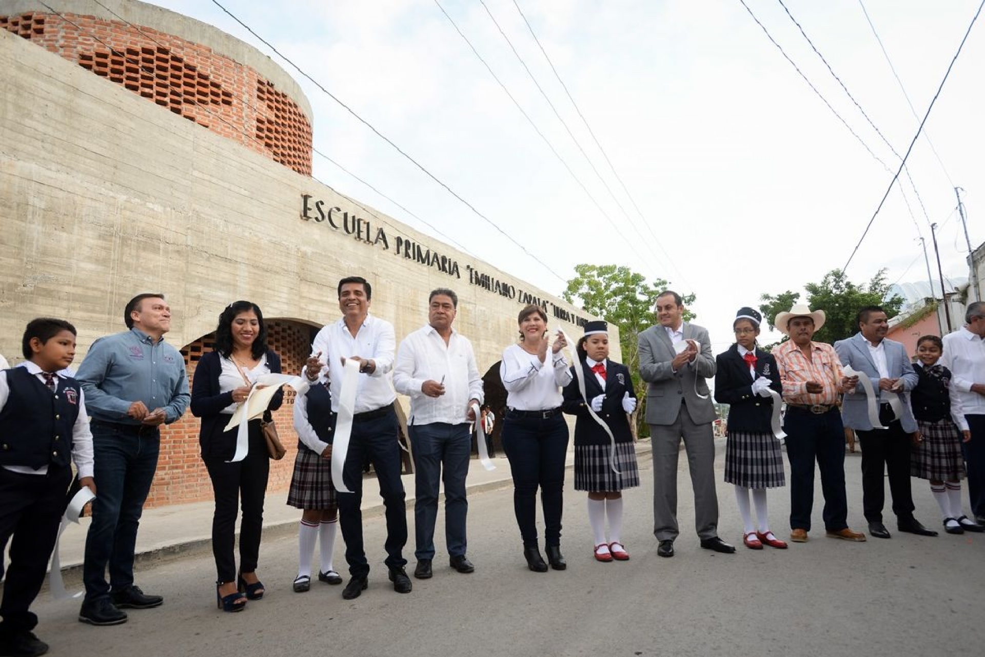 Inaugura gobernador primaria en Jojutla,