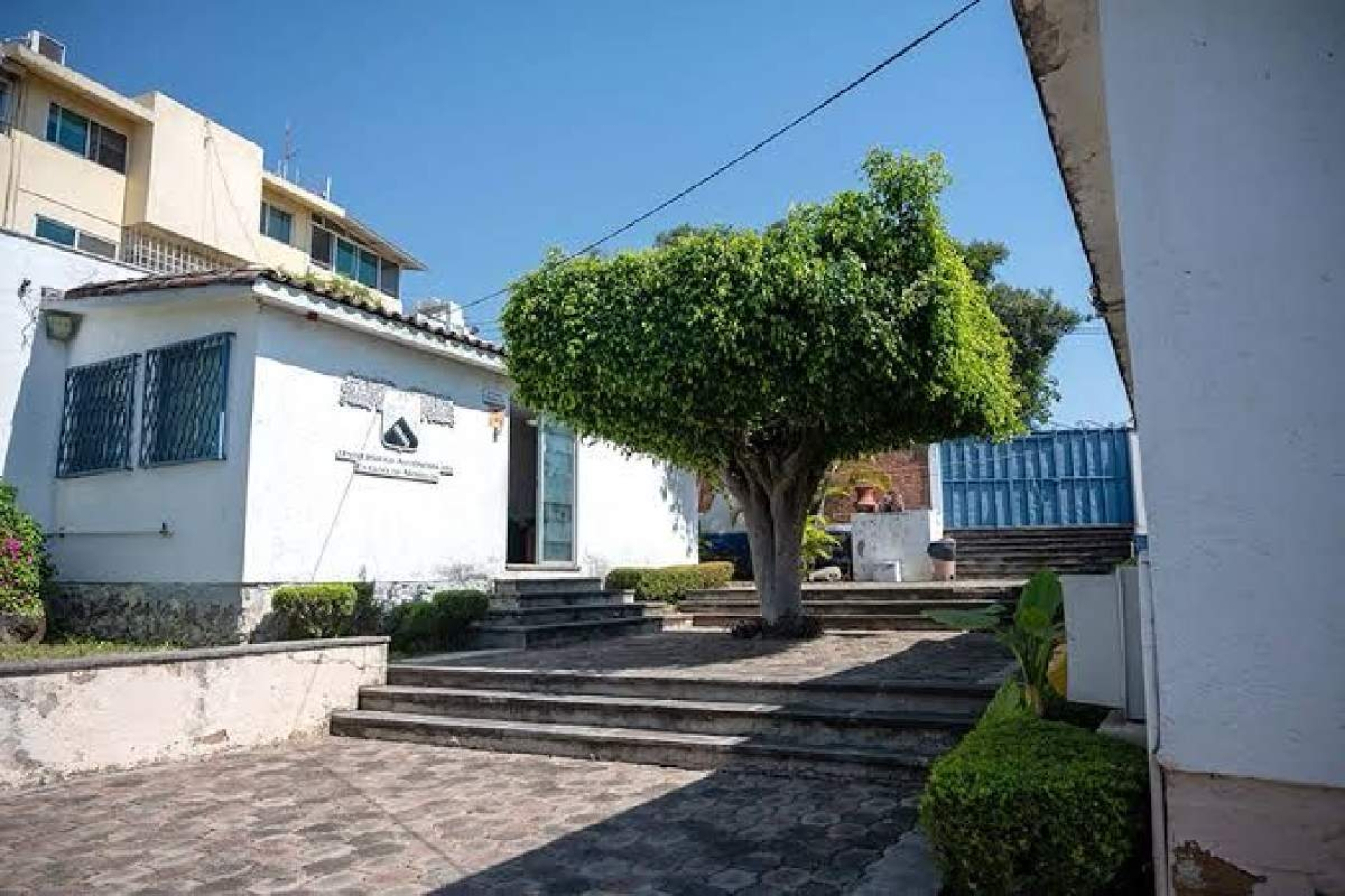 Roban computadora en unidad académica de la UAEM
