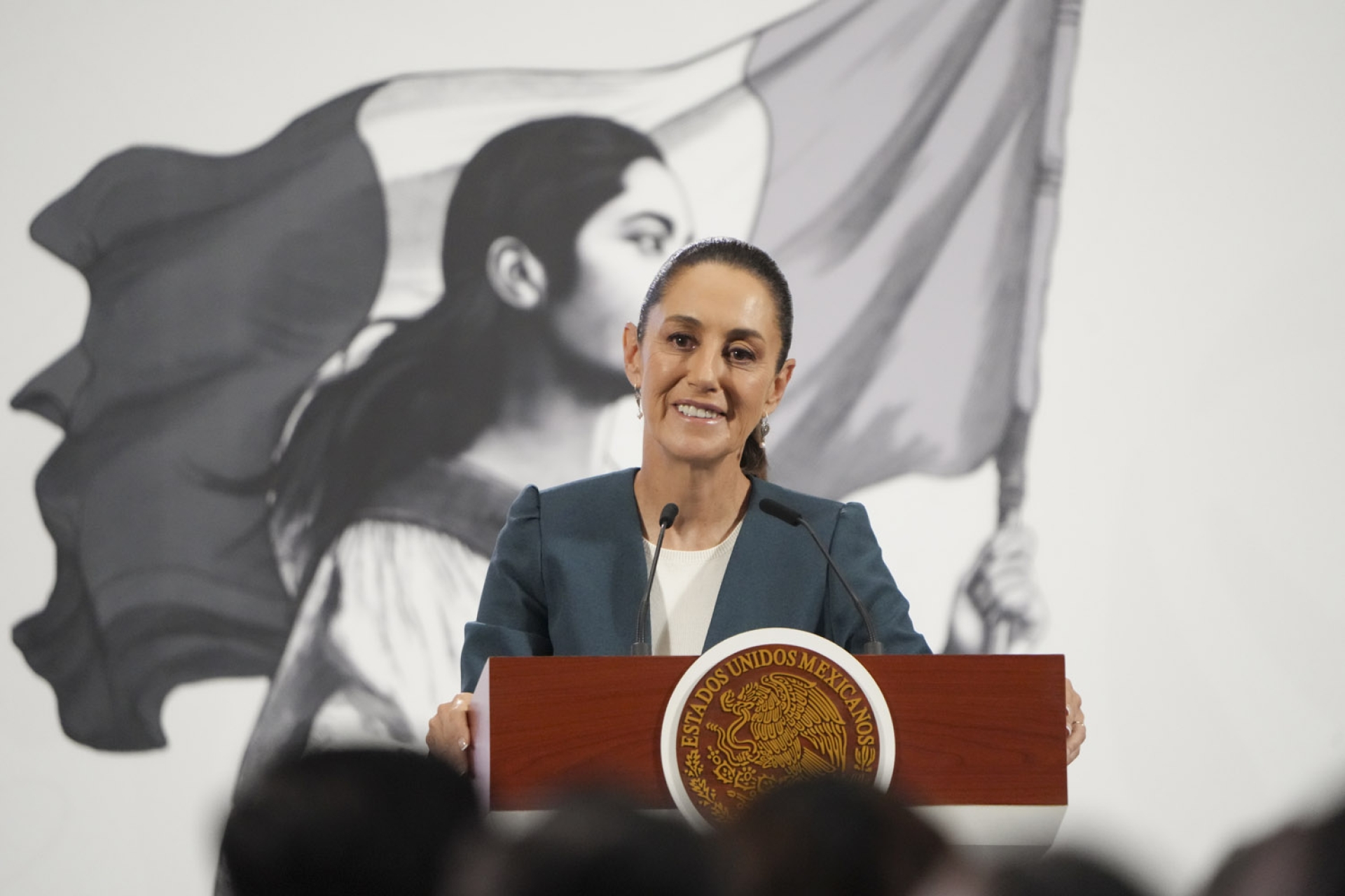 Sheinbaum evita adelantar respuesta ante aranceles al cobre de EU