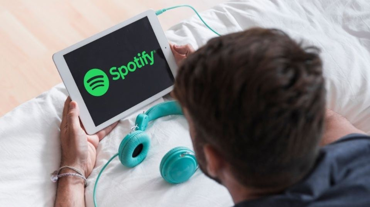 ¿Escuchas música en tu carro? Estos dispositivos dejaran de ser compatibles con Spotify