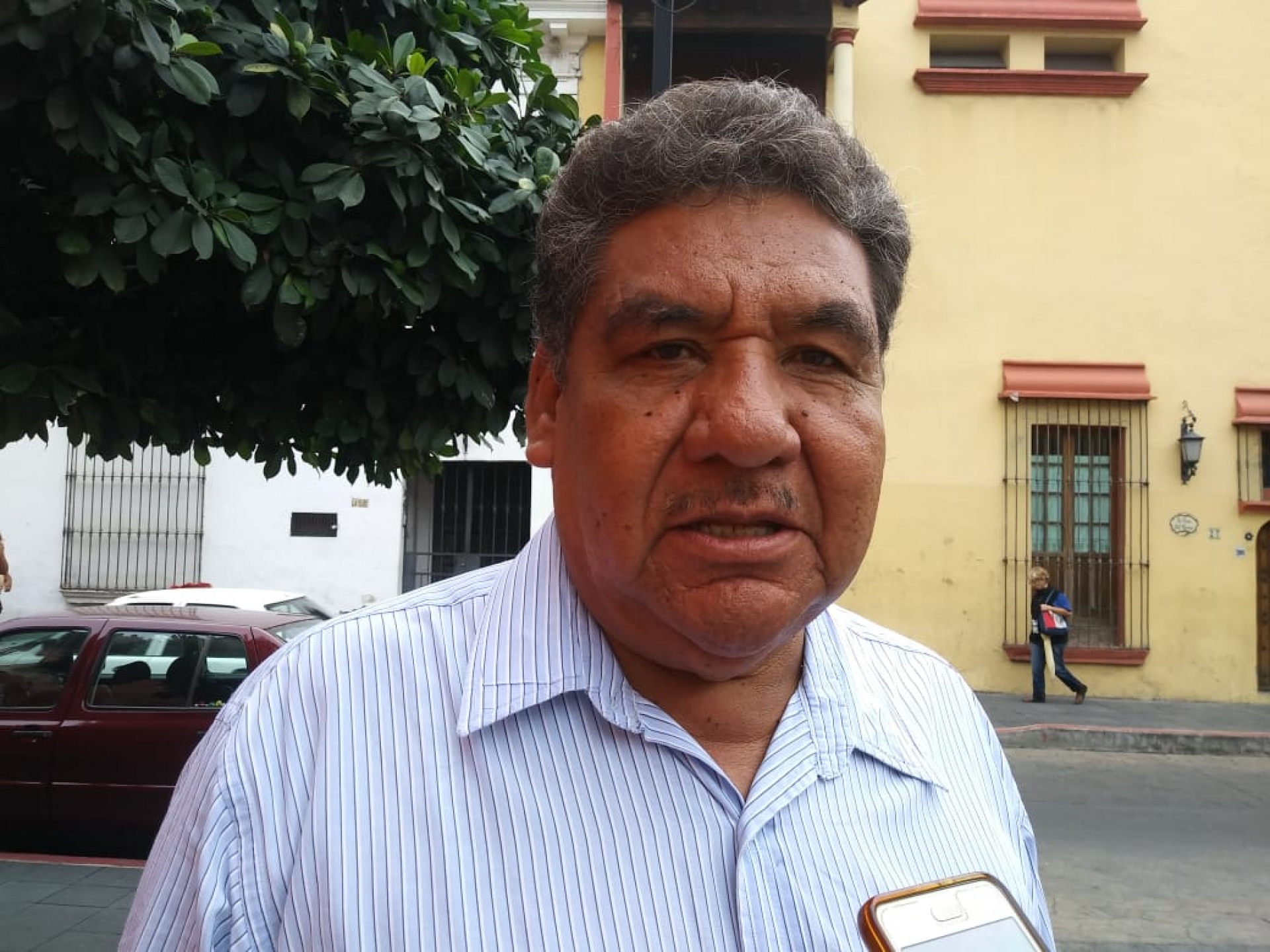 Incita MMB a profesores a faltar a examen de evaluación