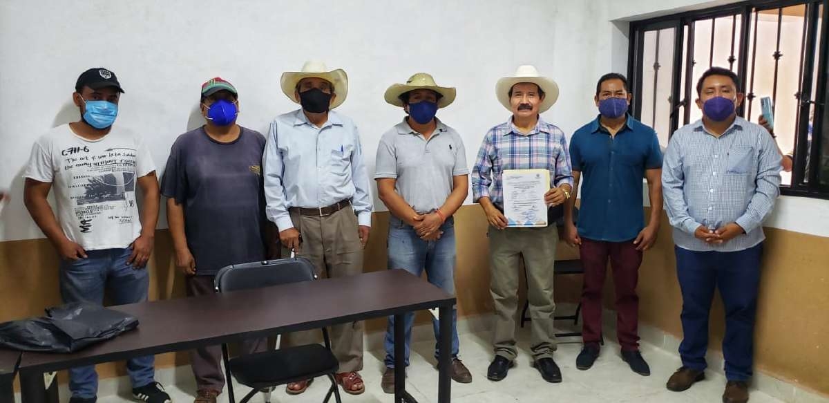 Entregan constancia de mayoría a Leónides Segura en Coatetelco