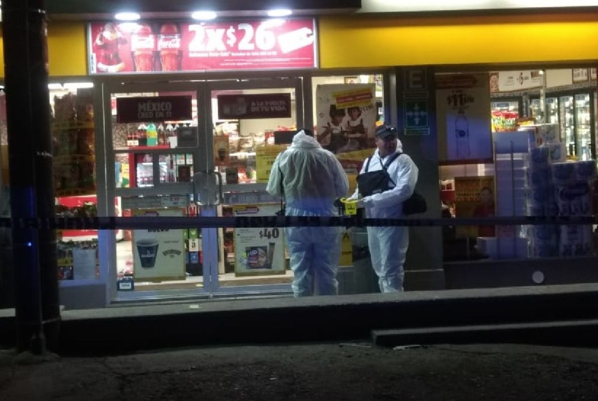 Una de las dos personas baleadas en una tienda resultó herida