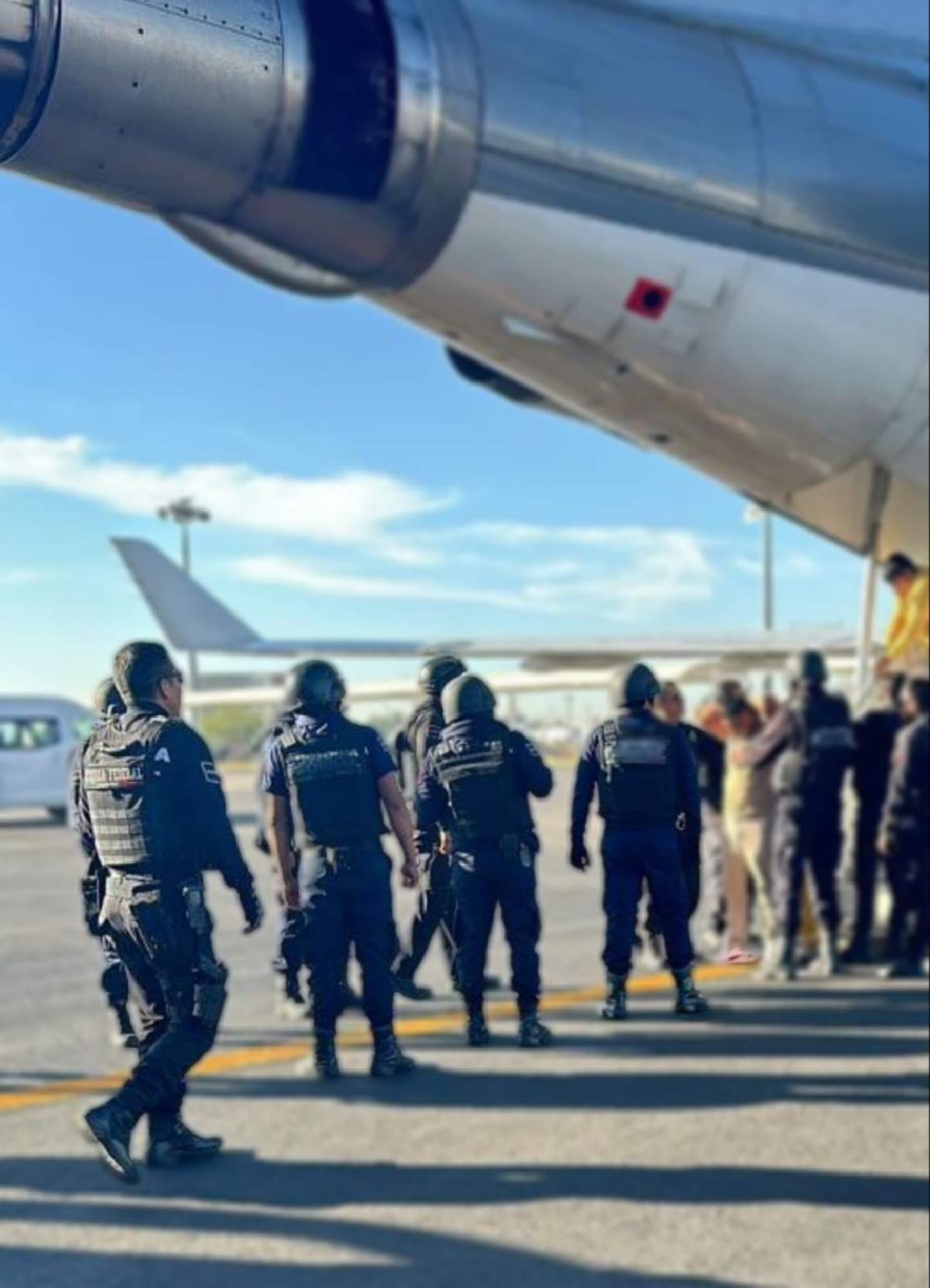 Trasladan a 182 reos del estado de Morelos a diferentes centros federales