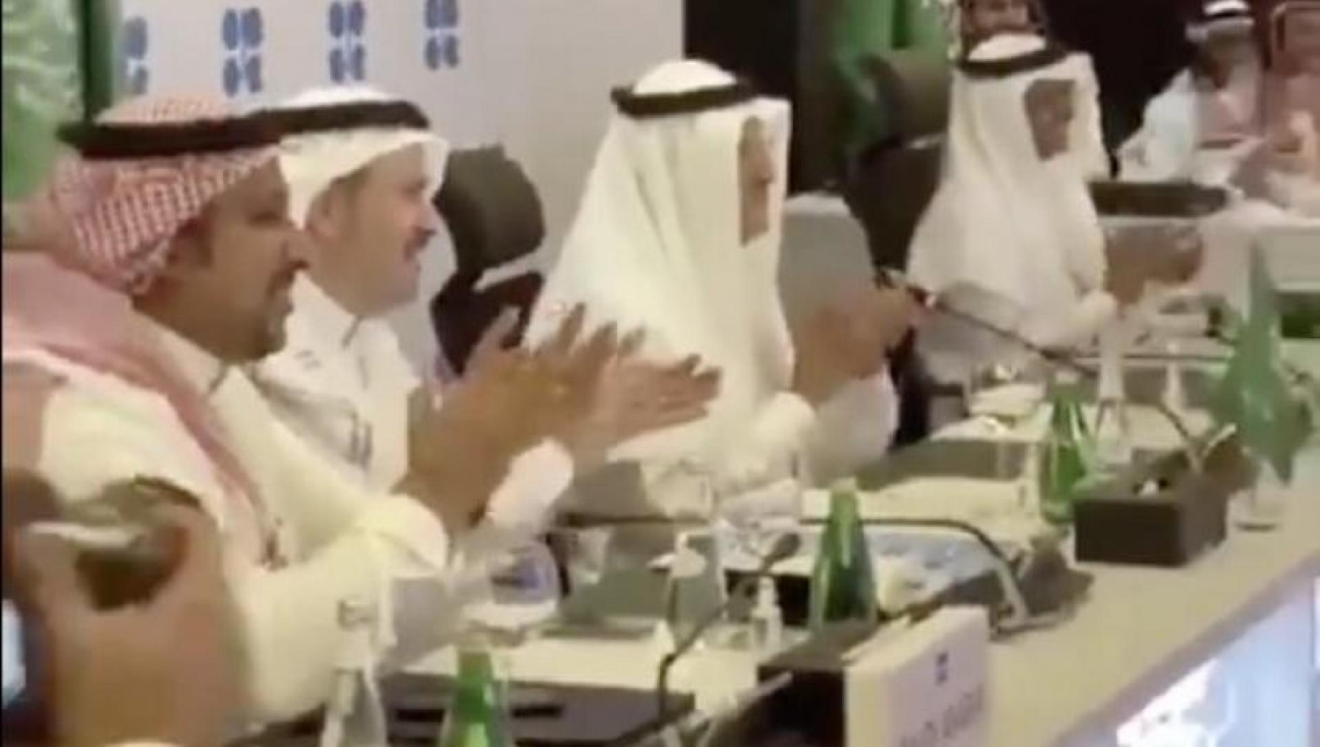 Aseguran que Arabia Saudita busca echar a México de mercado petrolero