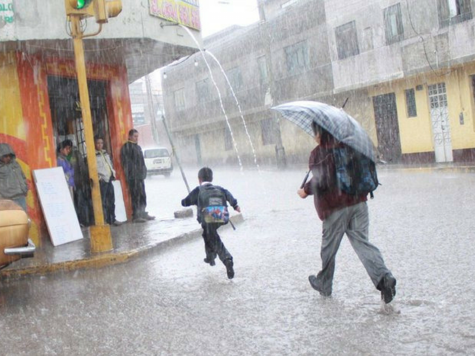 Mayor potencial de riesgo por las lluvias; superan niveles promedio