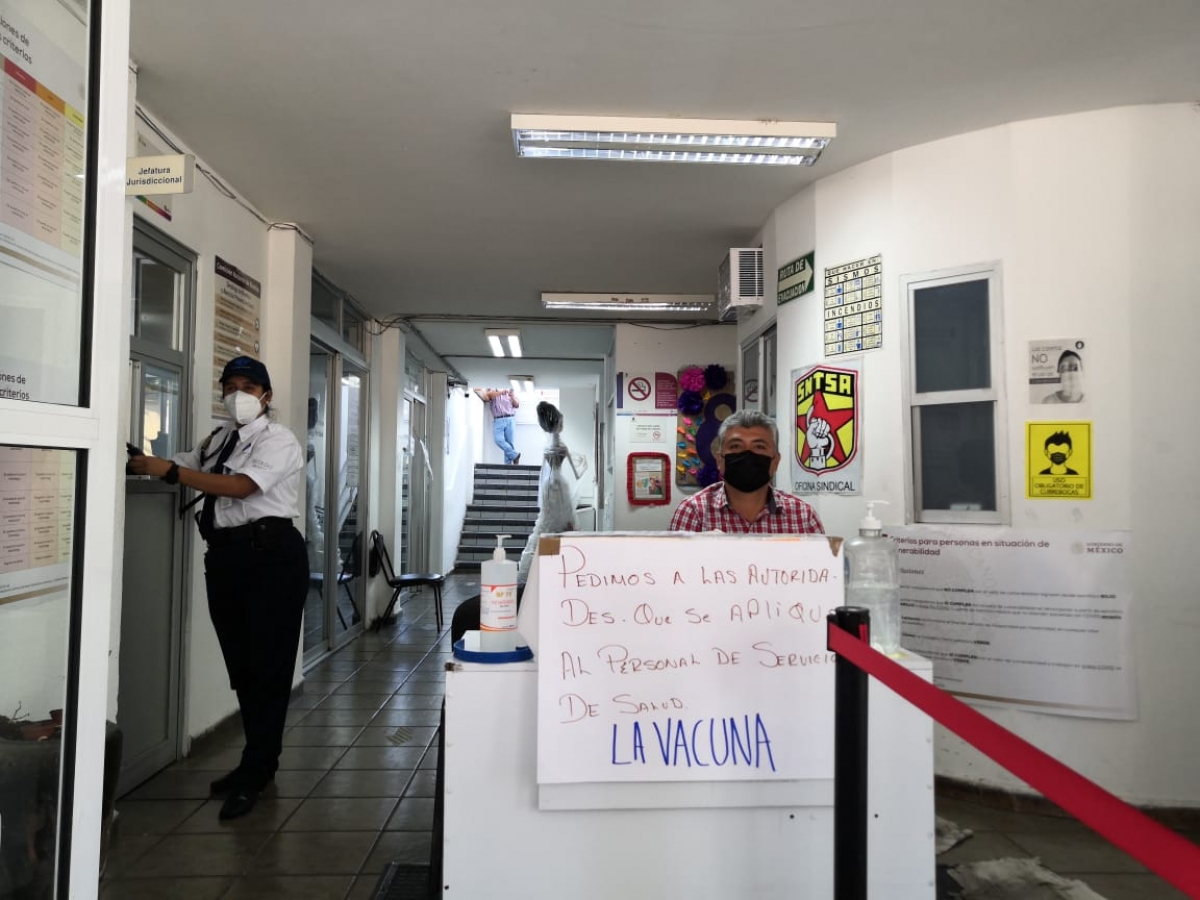 Se suma SNTSS a petición de vacunación anticovid a todo el personal de salud