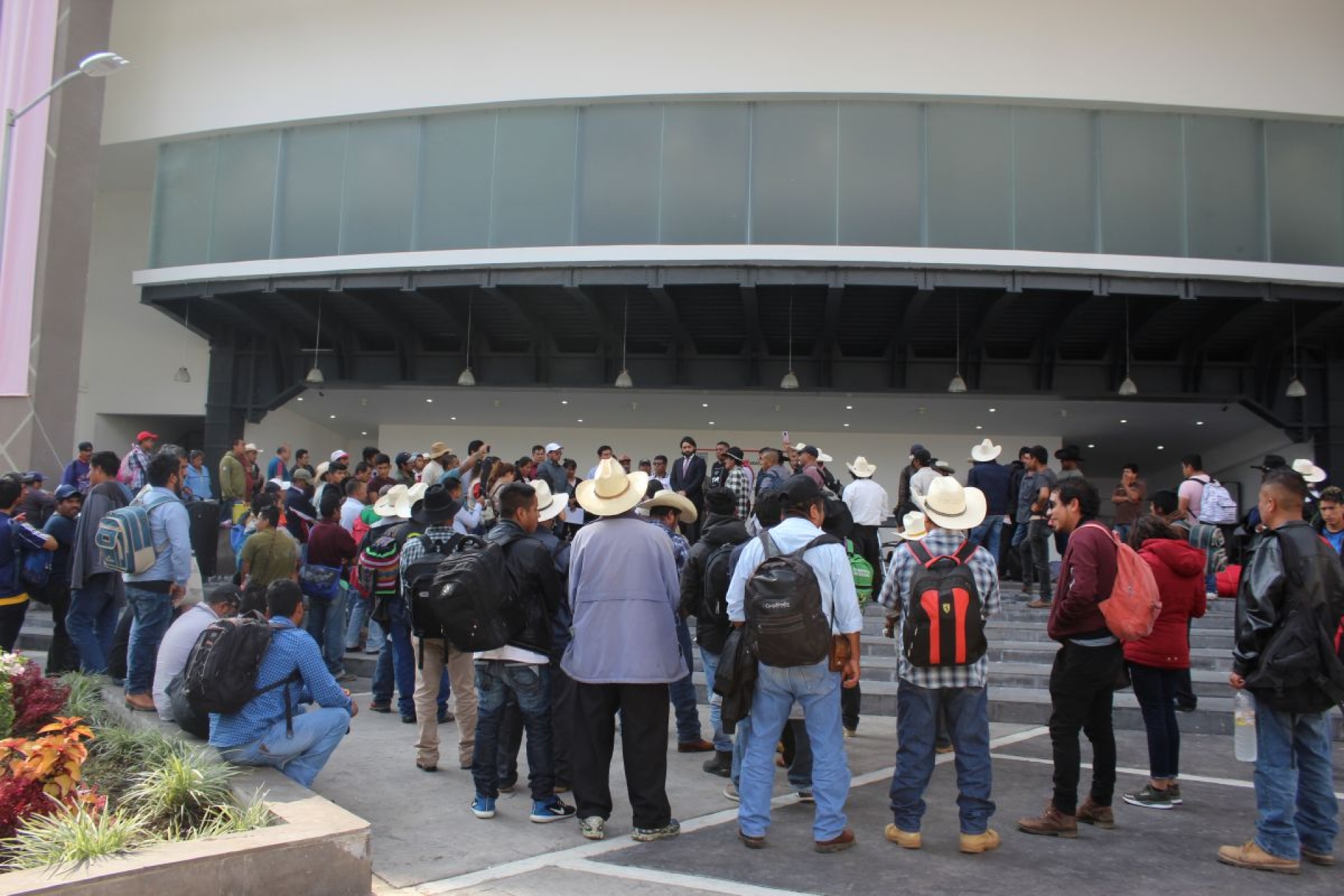 Liberan sede del Congreso