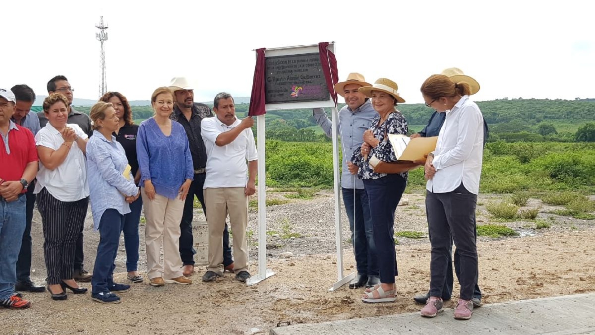 Colocan la primera piedra de la ayudantía de La Nopalera