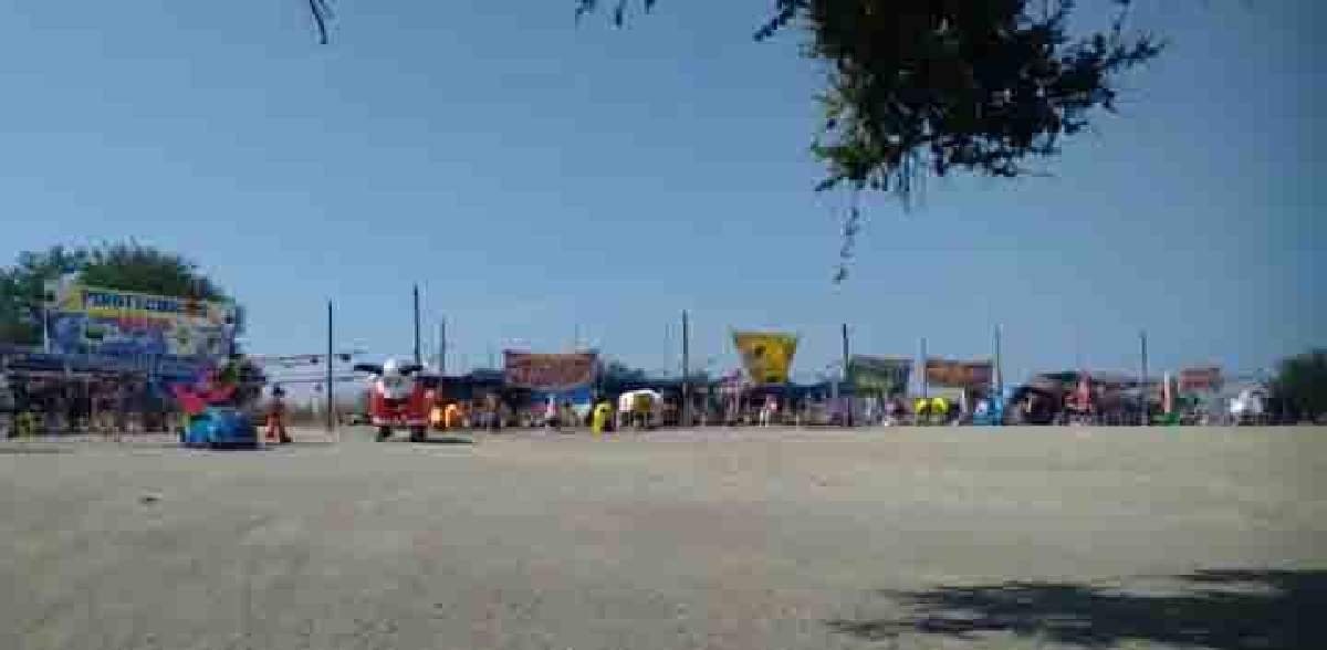Instalan tianguis de cohetes en Xoxocotla