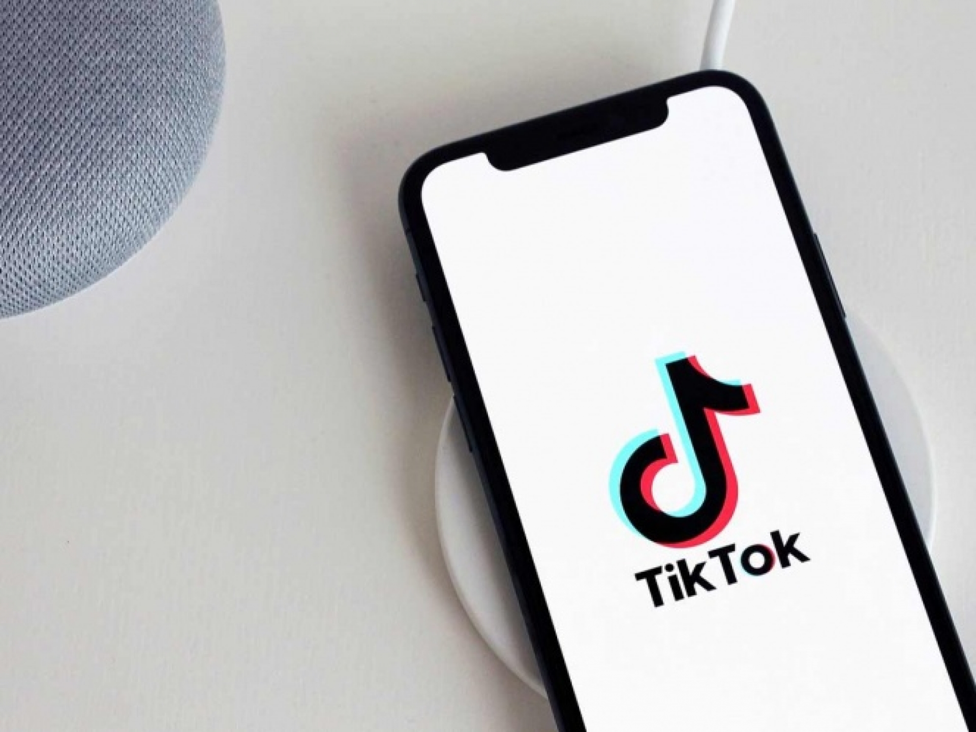 Walmart se alía con Microsoft para comprar TikTok