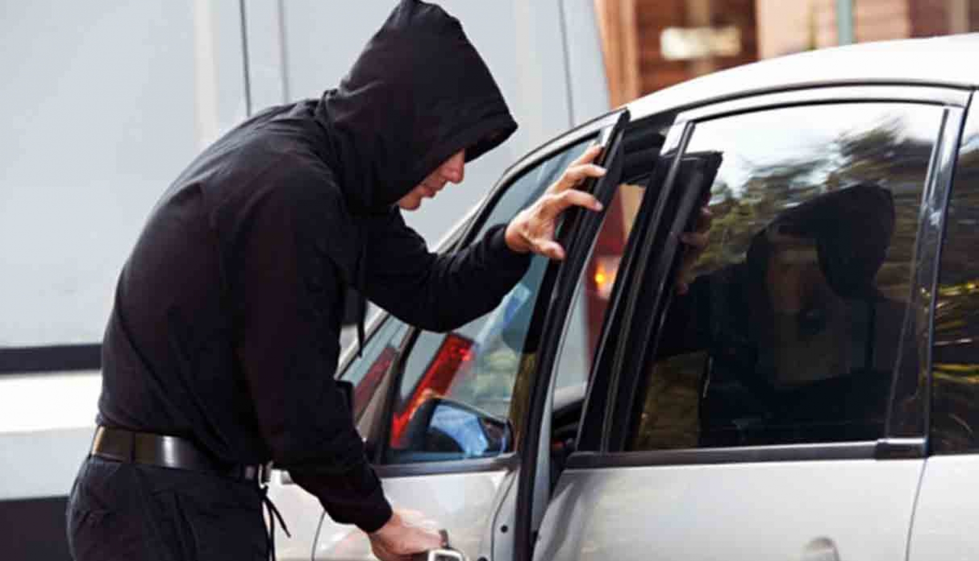 En casos distintos, roban dos vehículos en Cuernavaca y Temixco
