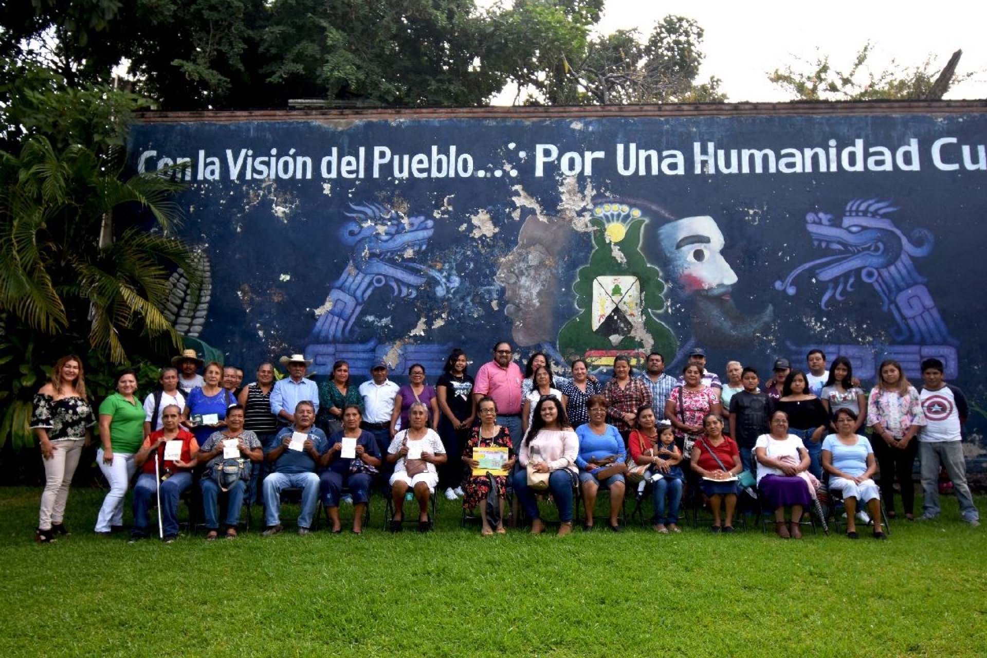 Entregan más apoyos a familias de migrantes en Yautepec