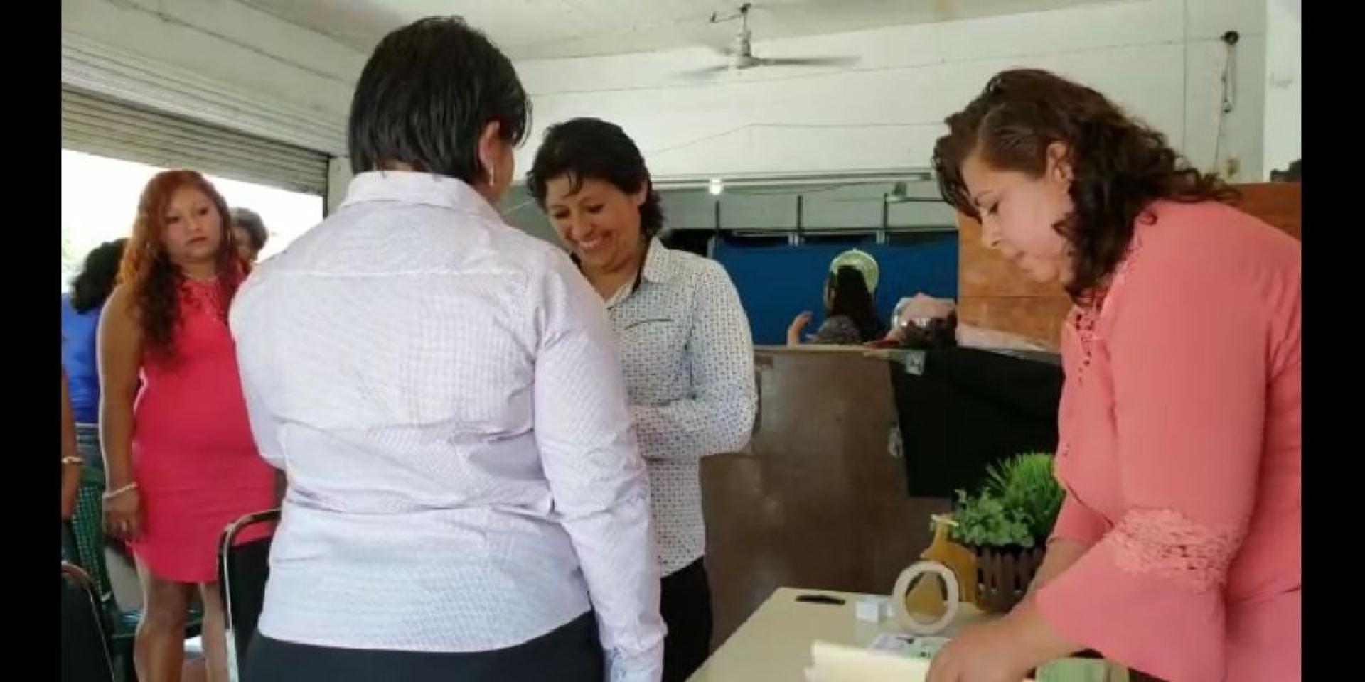 Celebran primera boda lésbica en Zacatepec