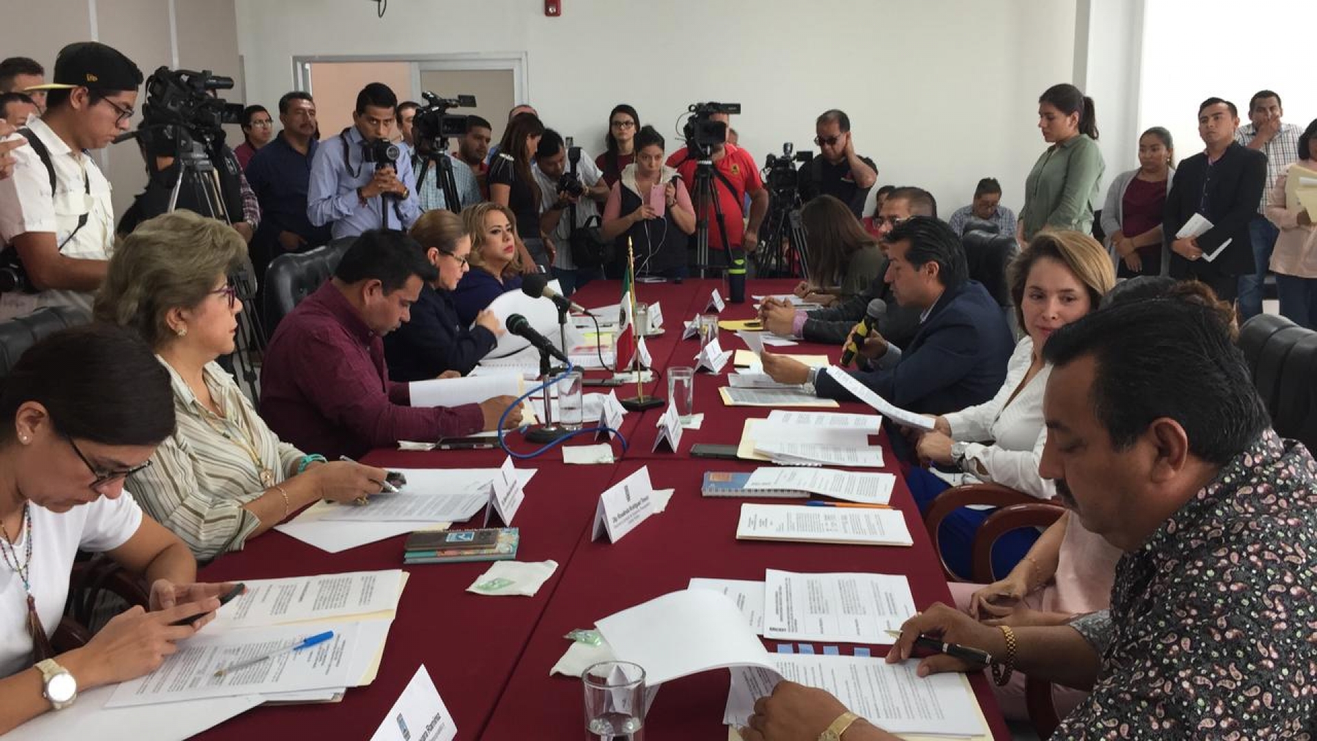 Comparece titular de la ESAF ante Comisión de Hacienda