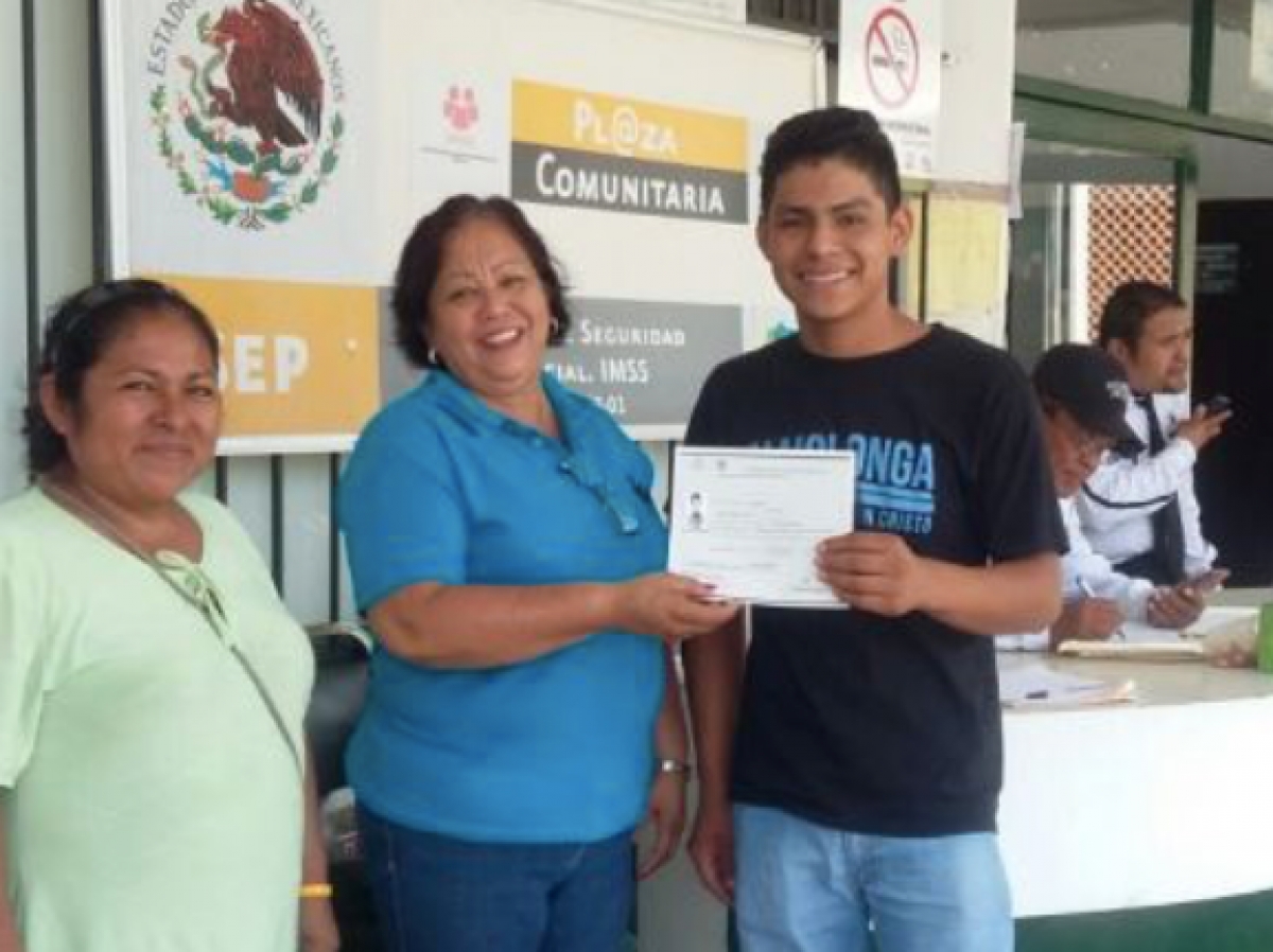Concluye en Yautepec programa regular del INEEA