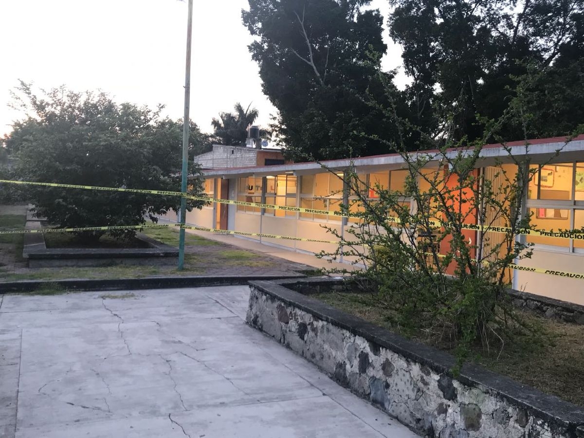 Insatisfechos padres de familia de Secundaria “Benemérito de las Américas” por inspección estructural