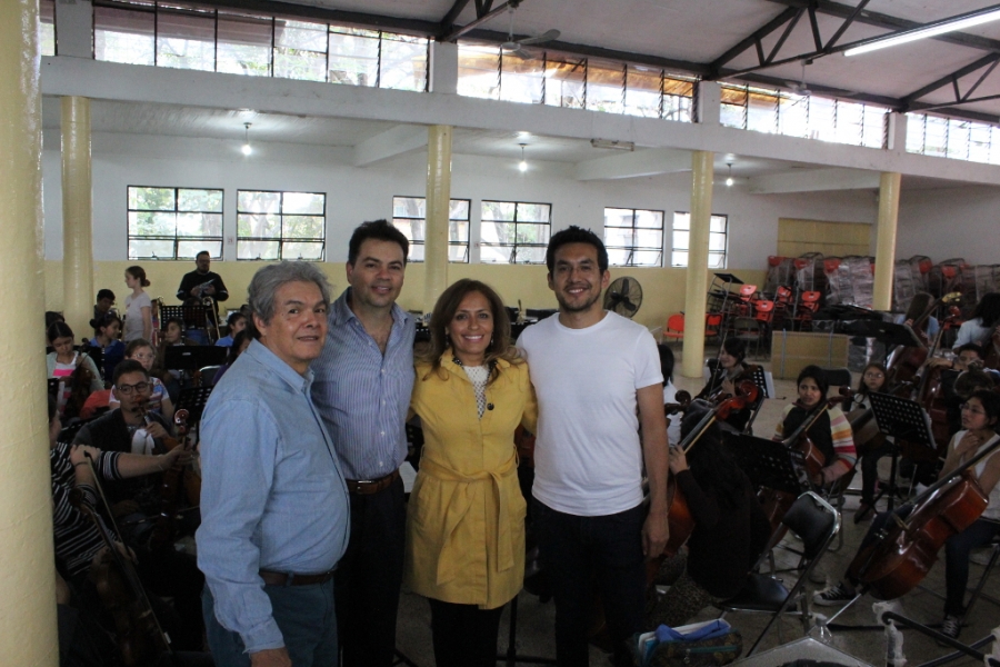 Donativo de La Unión de Morelos a la Orquesta Comunitaria de Cuernavaca