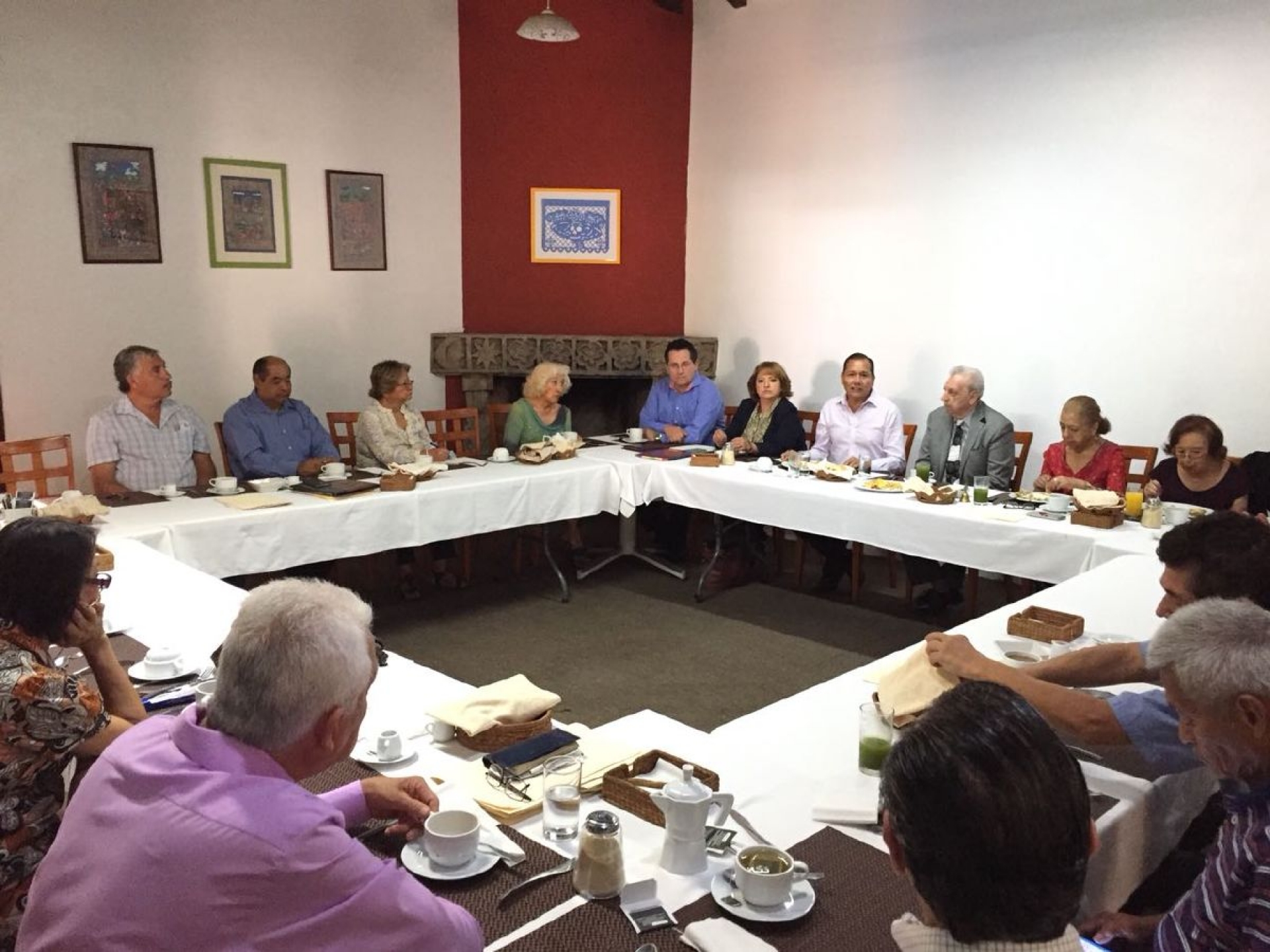 Ofrece Alejandro Mojica impulsar salud y cultura
