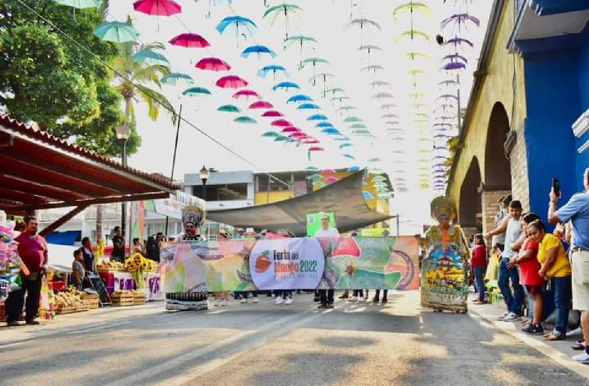 Celebraron en Coatlán del Río la feria del mango