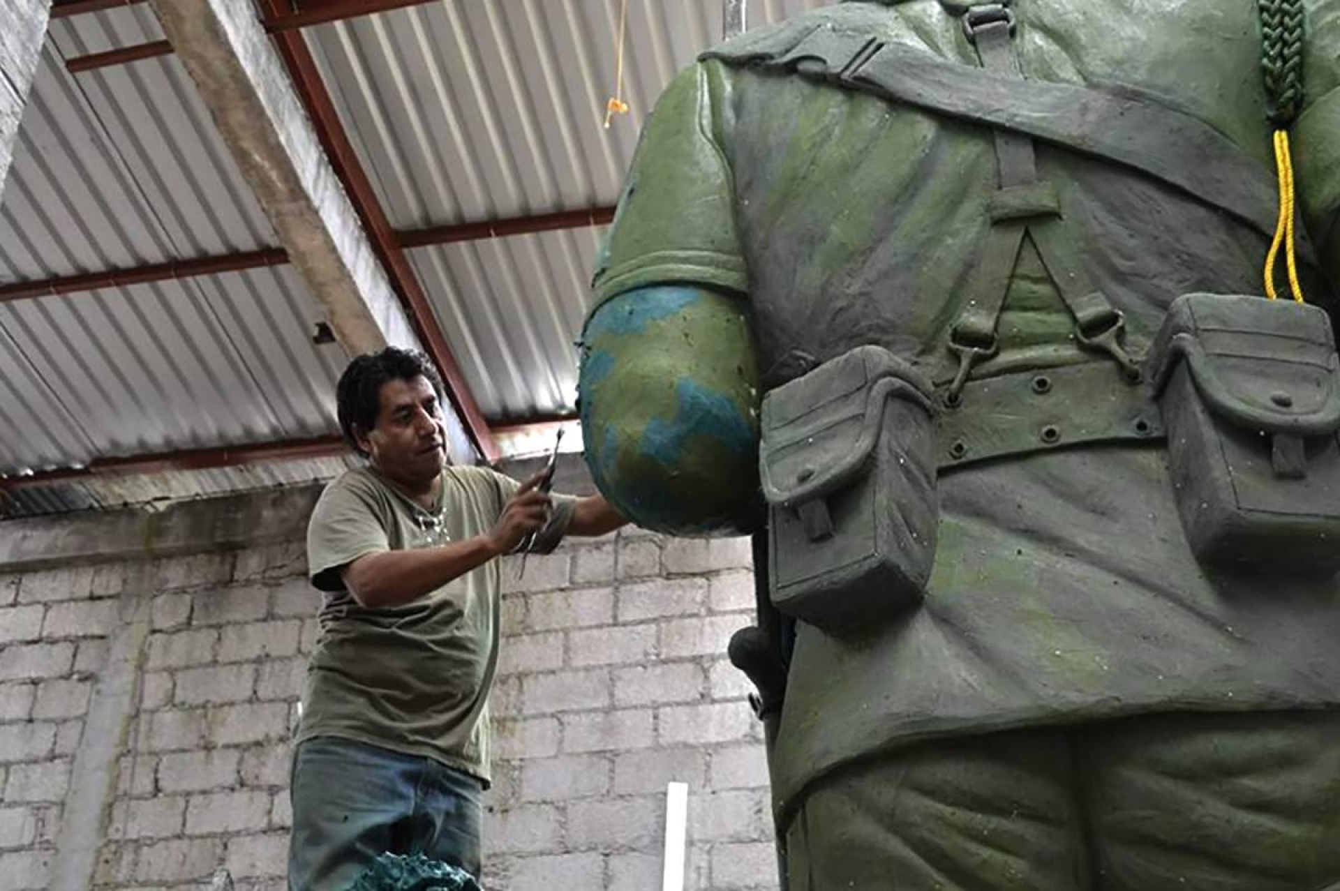 Agustín Aguilar  'Cada escultura tiene su propia historia'