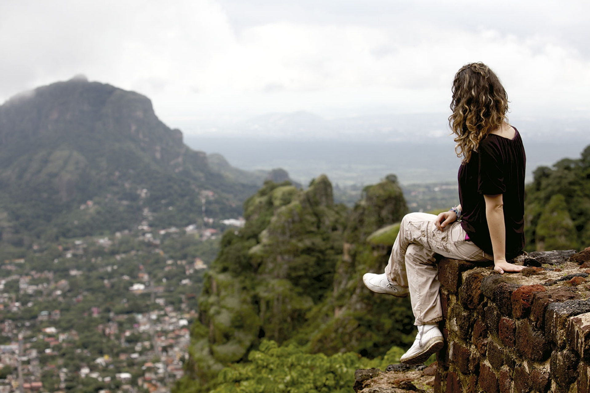 Cerrado, el acceso al Tepozteco