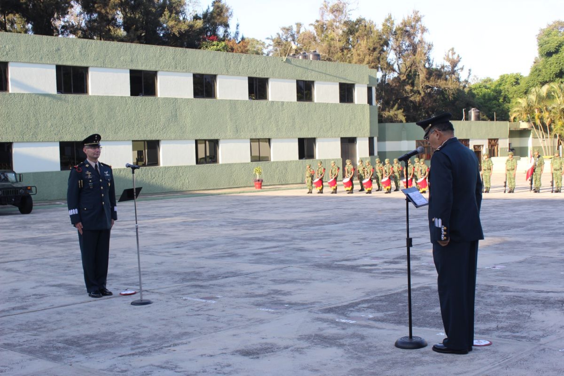 El Ejército busca cambiar armas de juguete por juguetes lúdicos