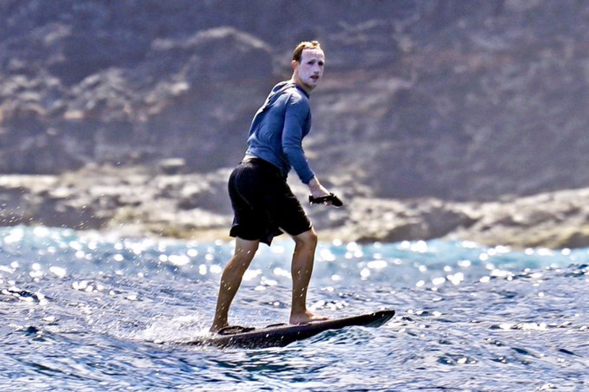 ¿Así o más bloqueador? Mark Zuckerberg así luce en sus vacaciones