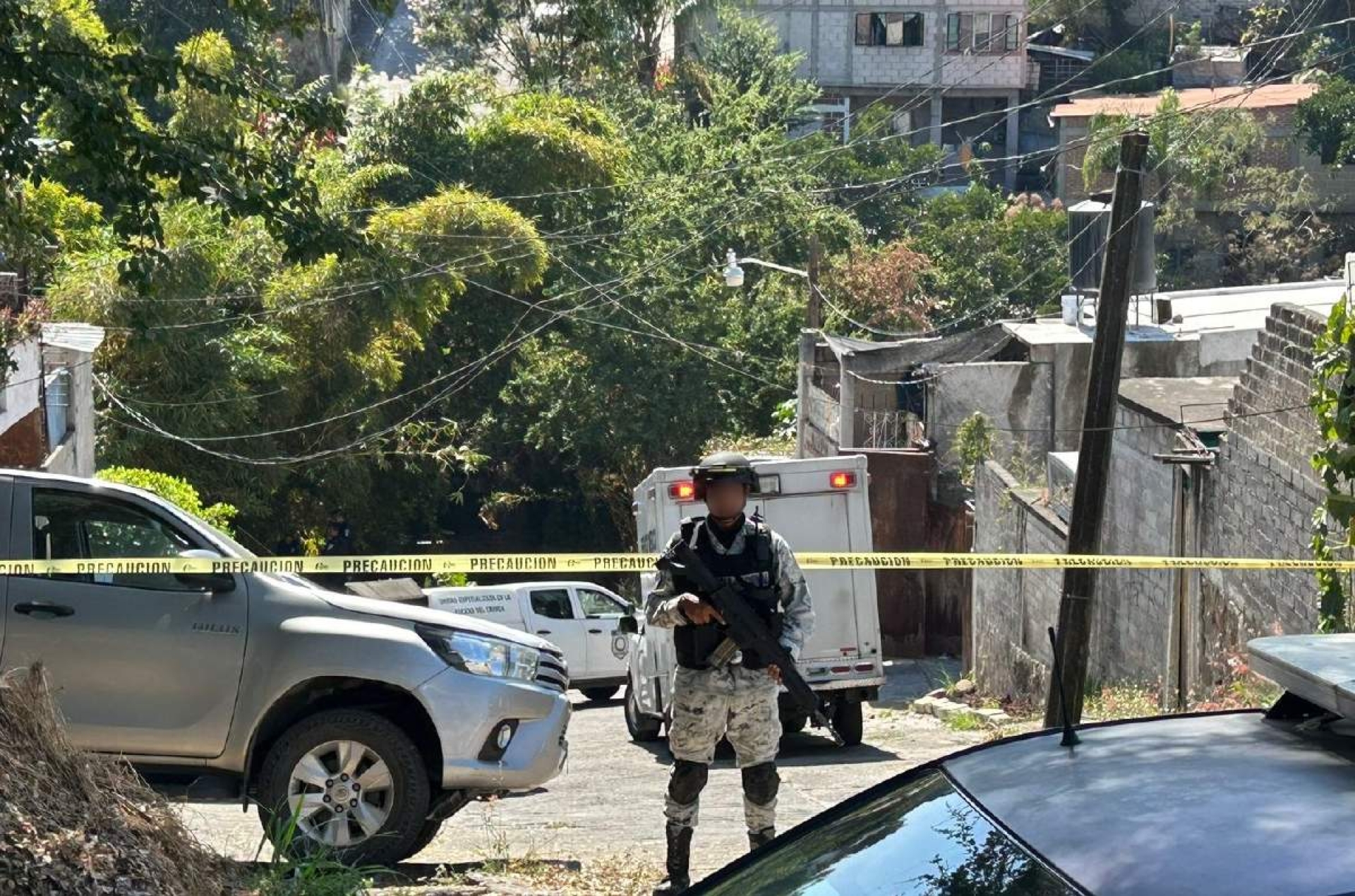 Dejan cuerpo en una casa abandonada