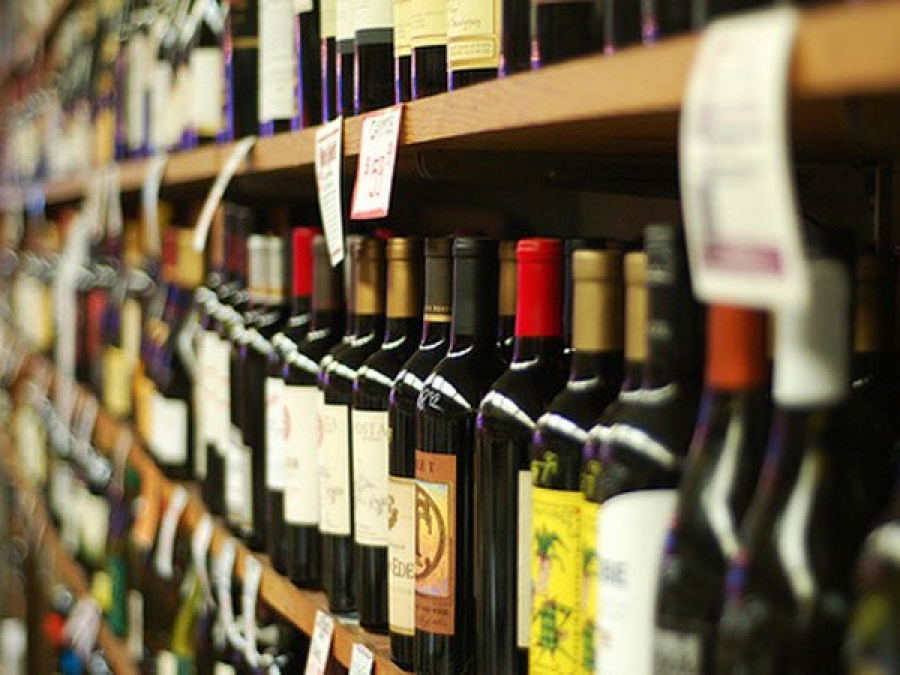 Piden a consumidores destruir envases de bebidas alcohólicas de buena calidad