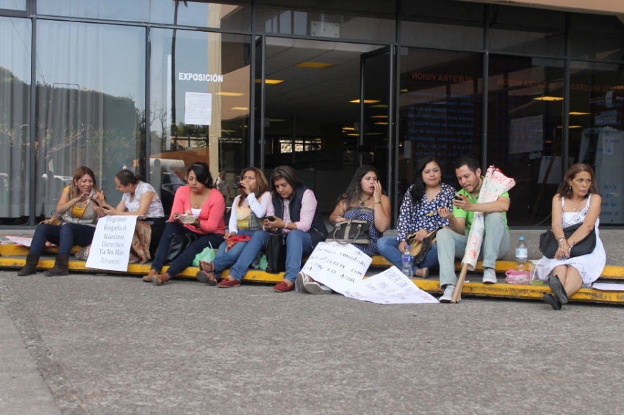 Afirman que pagarán mañana adeudos a profesores de Inglés