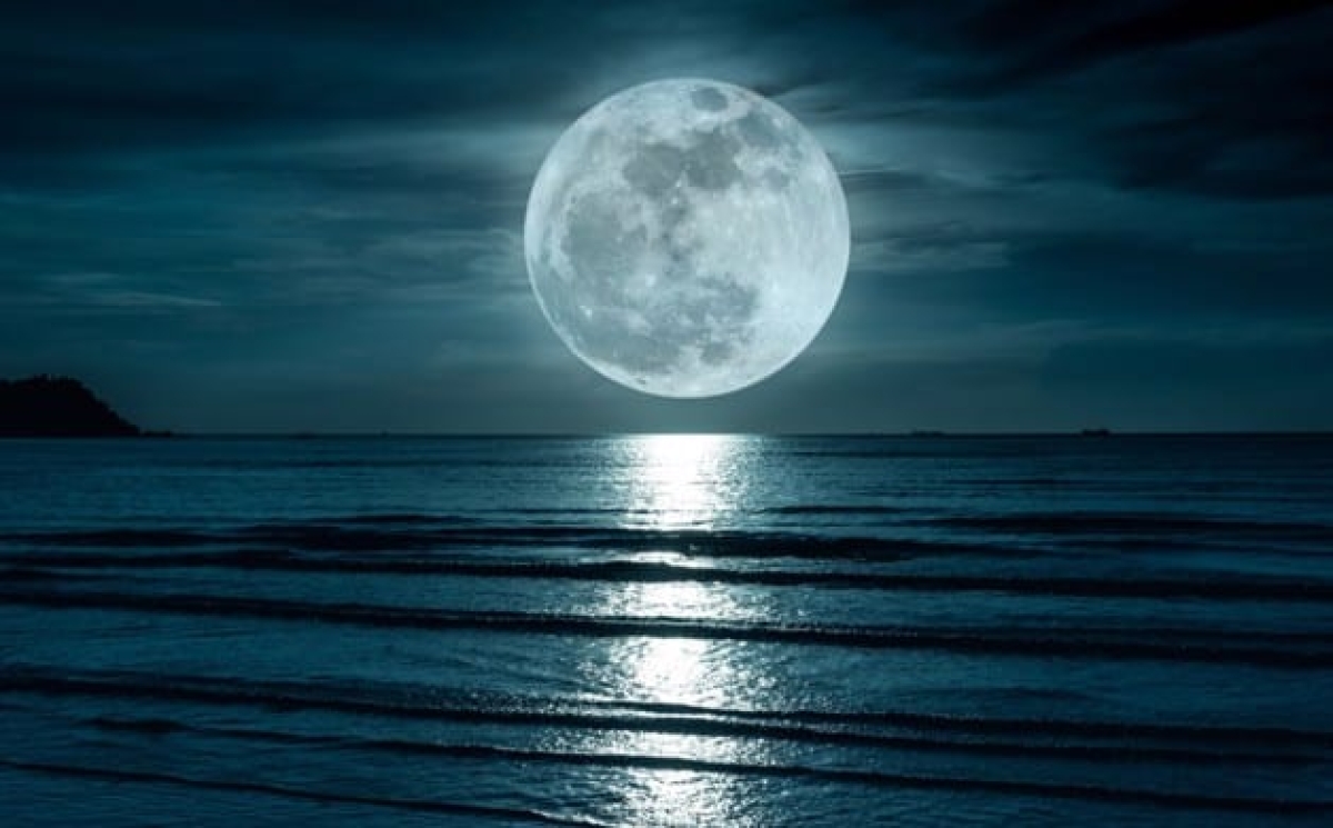 Dos superlunas impresionantes luminarán agosto