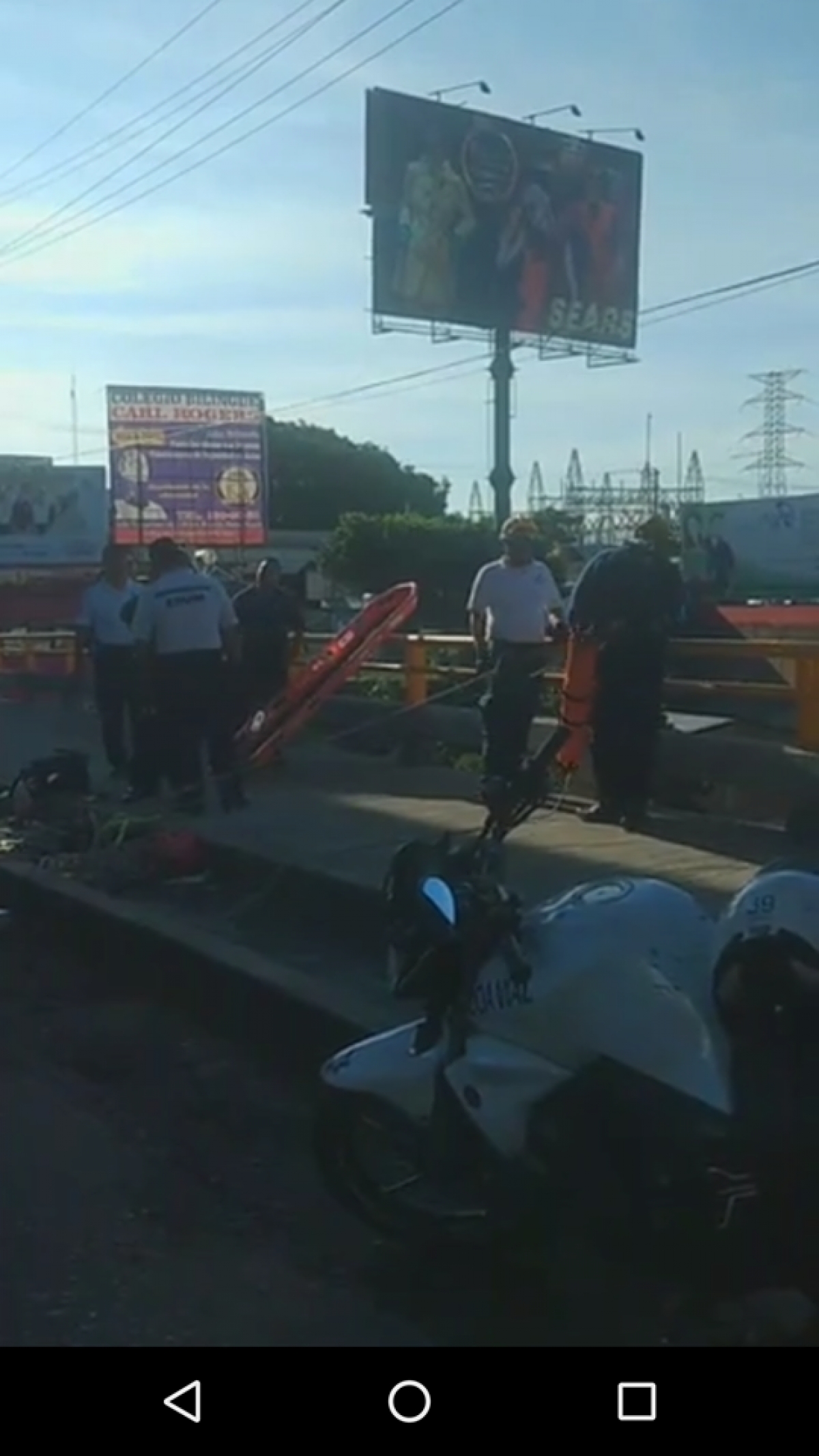 Falleció al caer a una barranca