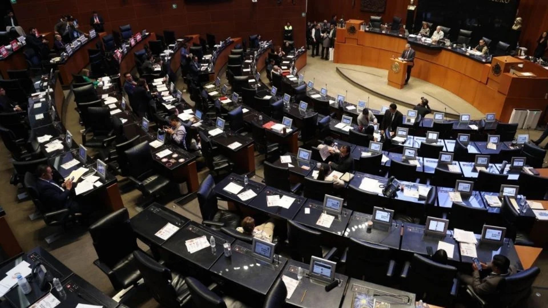 PAN y MC piden aclarar ingreso de avión de EU sin autorización del Senado