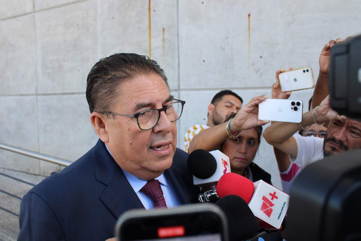 Continuará apoyo a los centros de abasto: Víctor Mercado