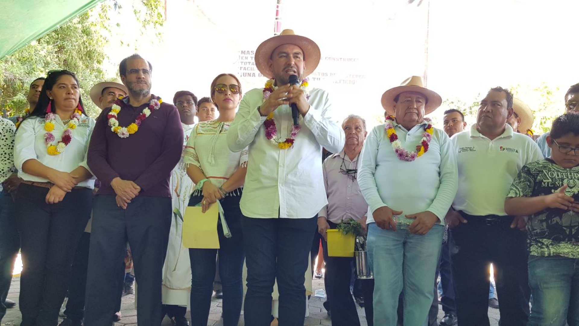 Rehabilitan camino que conectará a cuatro colonias con la cabecera de Yautepec