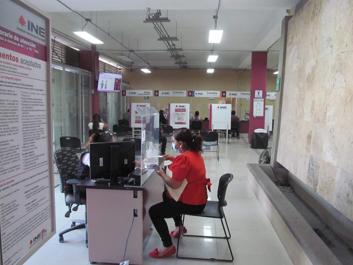 Credenciales de elector vencidas seguirán vigentes hasta abril