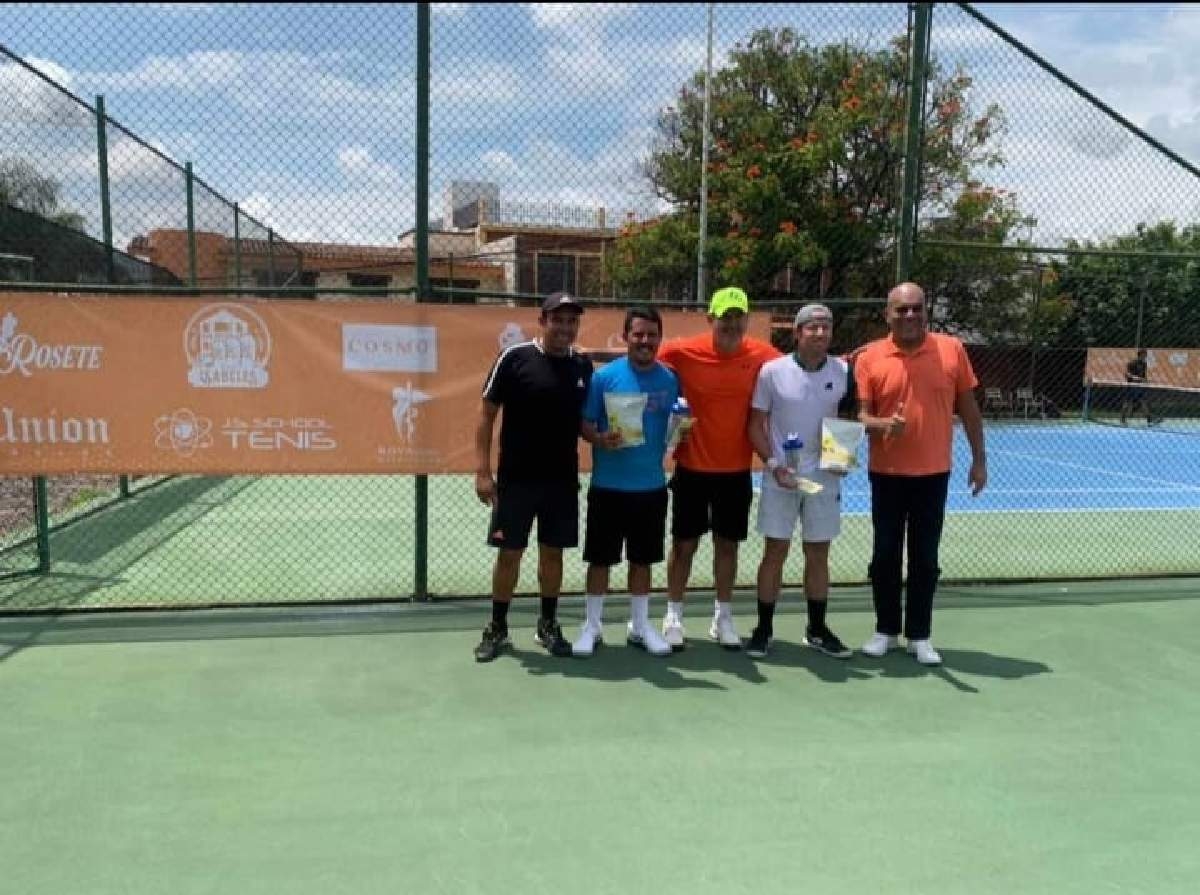 Chris Lectcher se corona en el torneo "VI aniversario J.S. School Tenis"