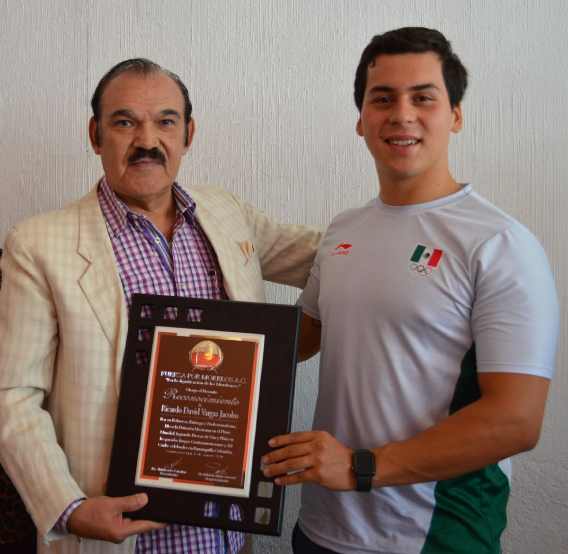 Reconocen su talento