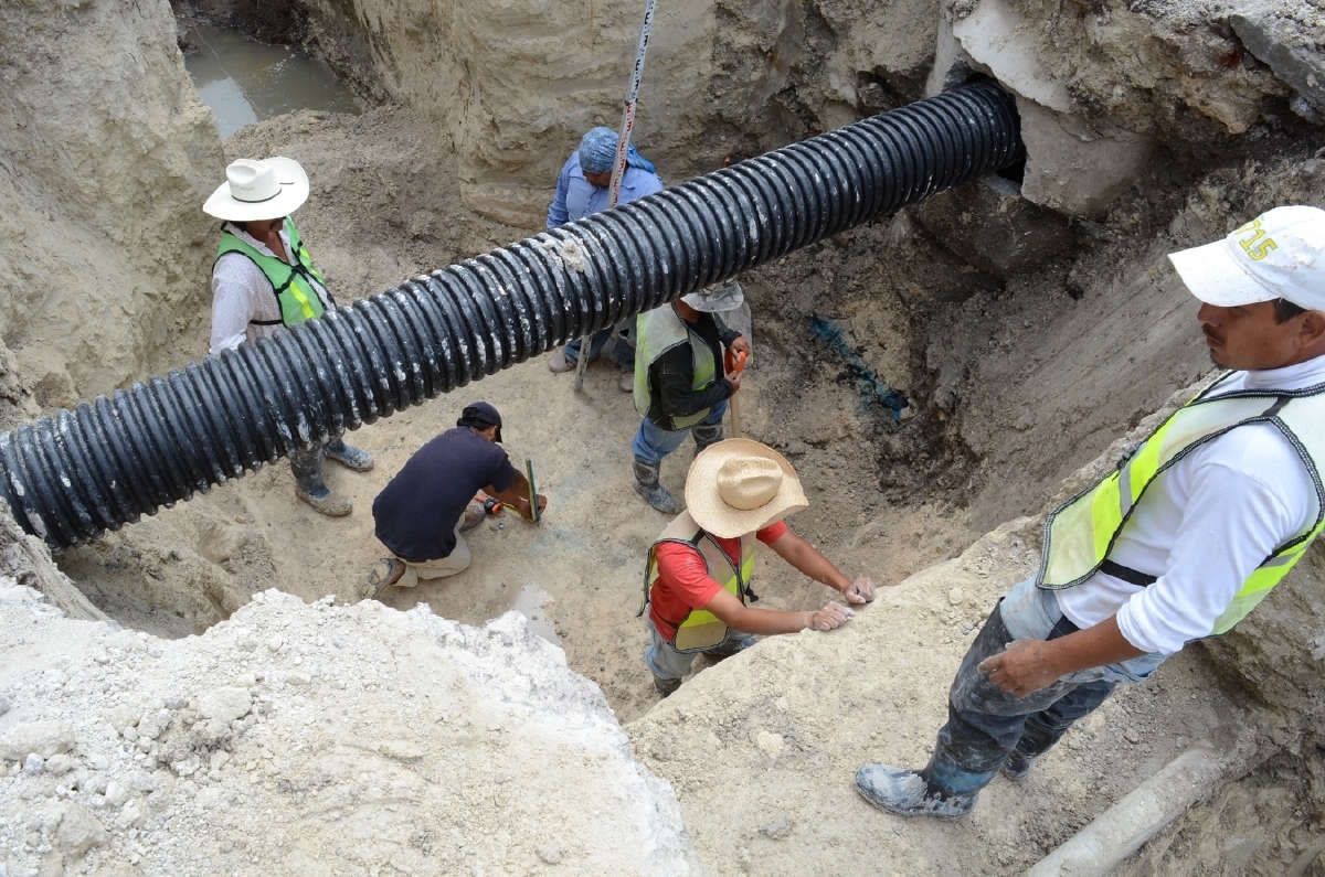 Reportan avance de 90% en introducción de drenaje sanitario en la avenida Ejército Libertador de Cuautla