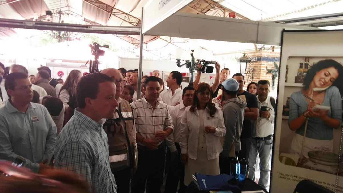 Ofrecen alternativas de financiamiento a damnificados por el temblor