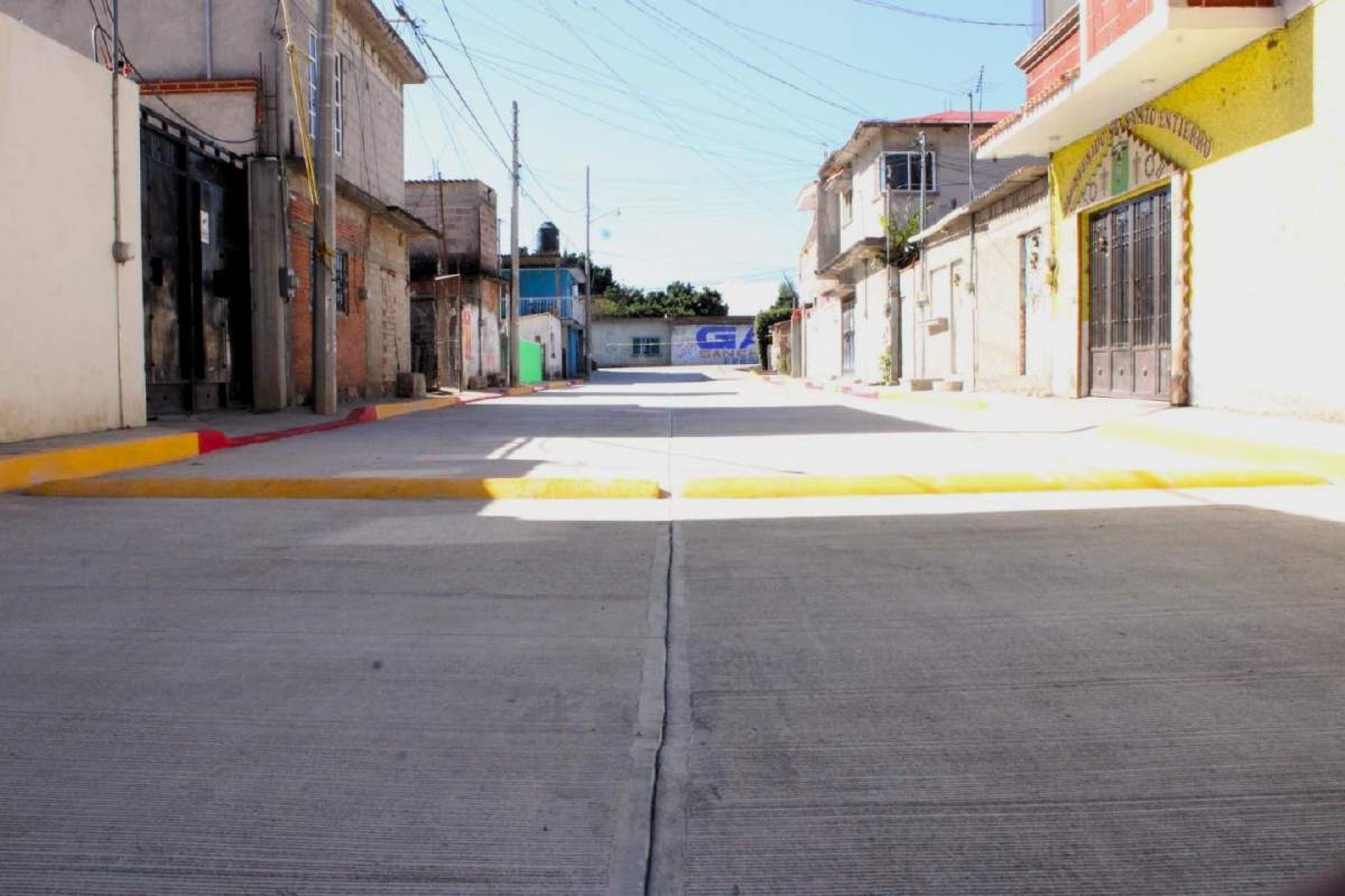 Entregan calle pavimentada en la colonia Aquiles Serdán de Yecapixtla