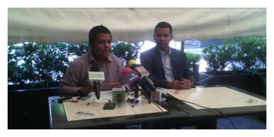 Firman convenio de colaboración la FEUM y abogados