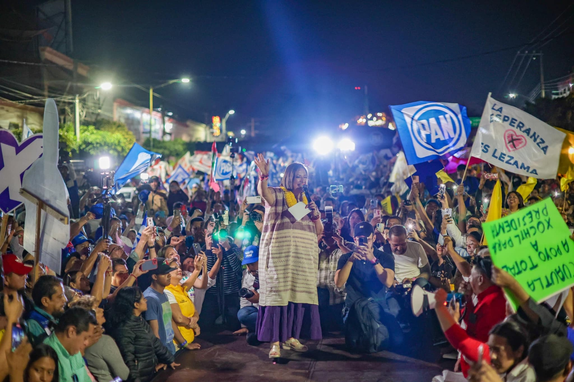 Ofrece Xóchitl Gálvez regresar la paz social a Cuautla