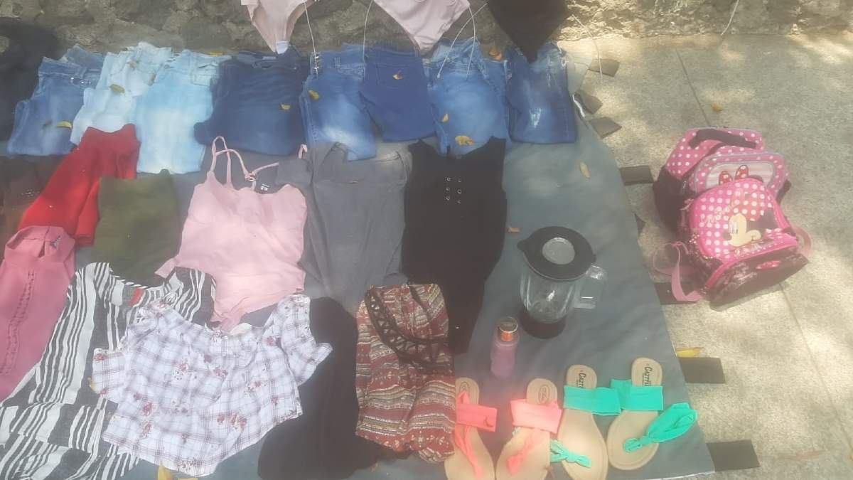 Vende ropa en varios tianguis de Cuernavaca