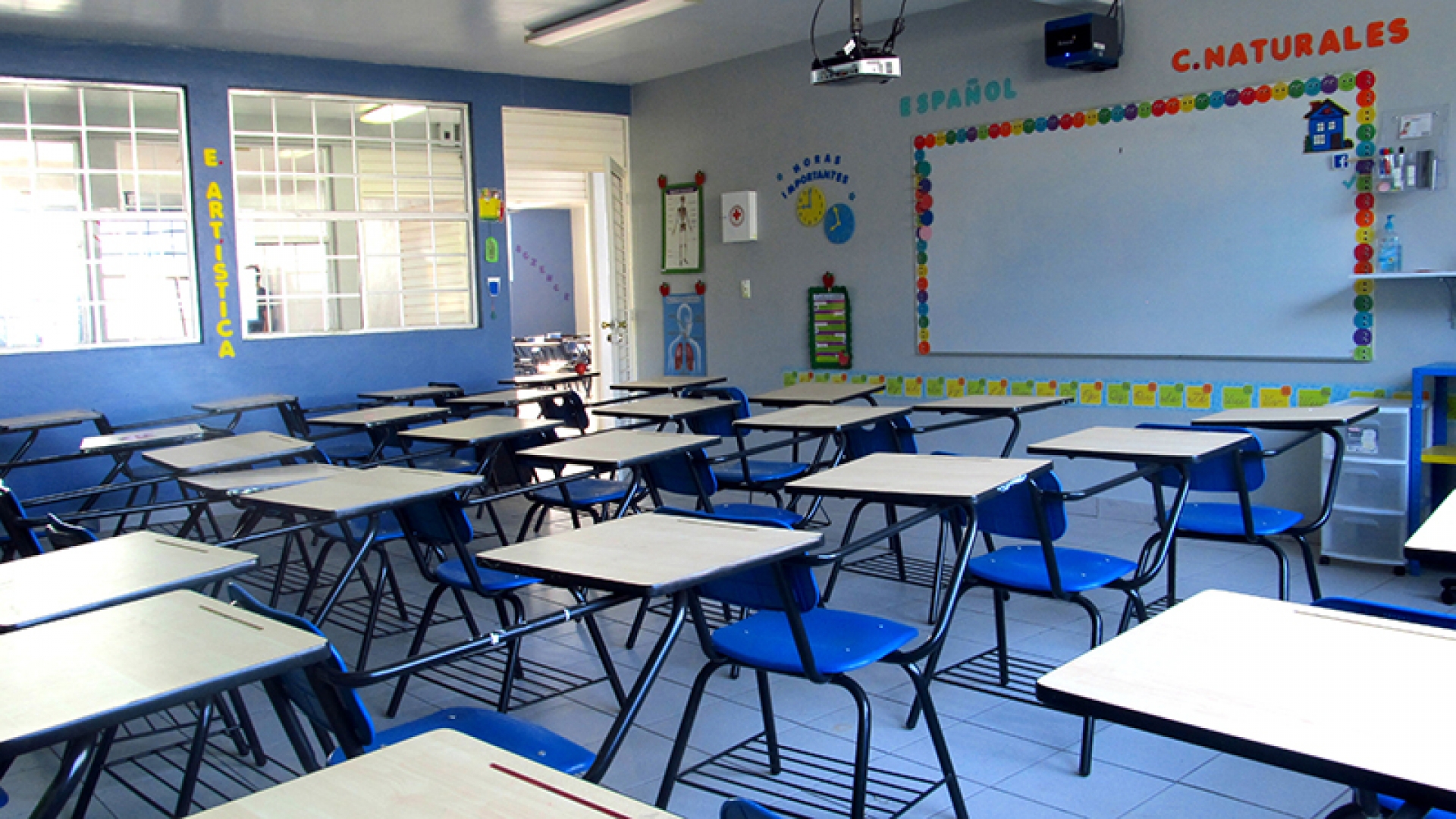 Colegios, ante la disyuntiva de mantener colegiaturas