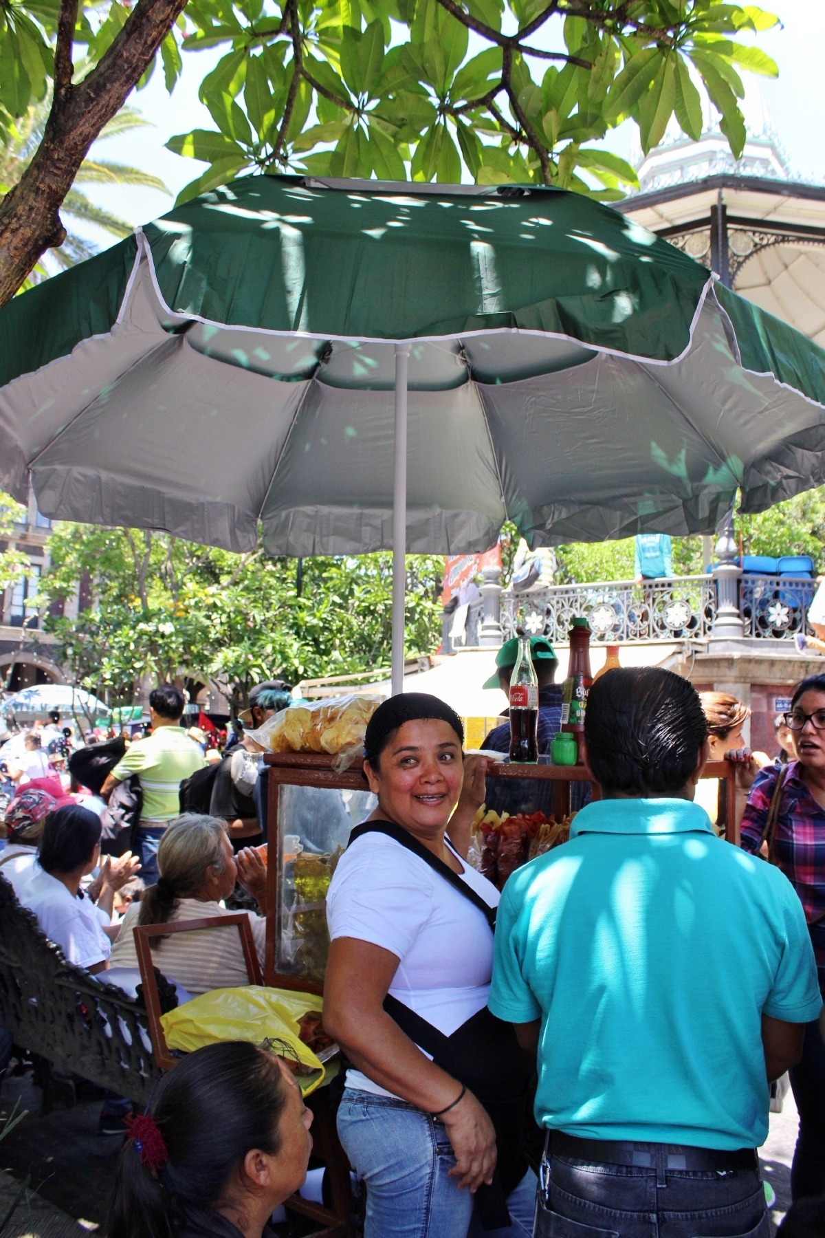 Se reinstalan 19 comerciantes ambulantes en el zócalo de Cuernavaca