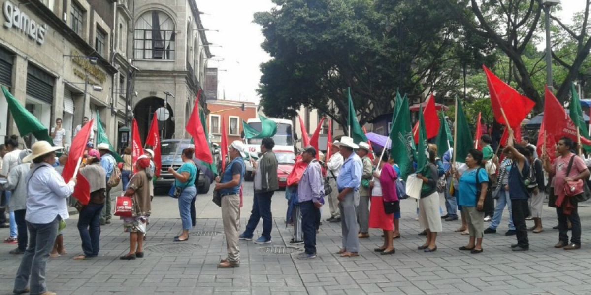 Marchan integrantes de Antorcha Campesina; reclaman entrega de recursos