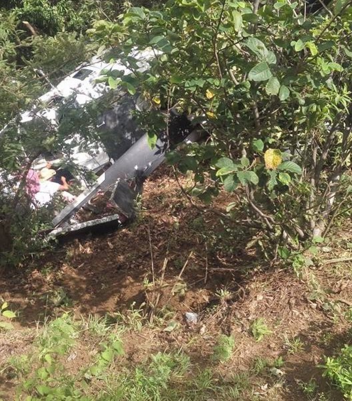 Confirman un muerto por desplome de helicóptero con ayuda humanitaria en Oaxaca