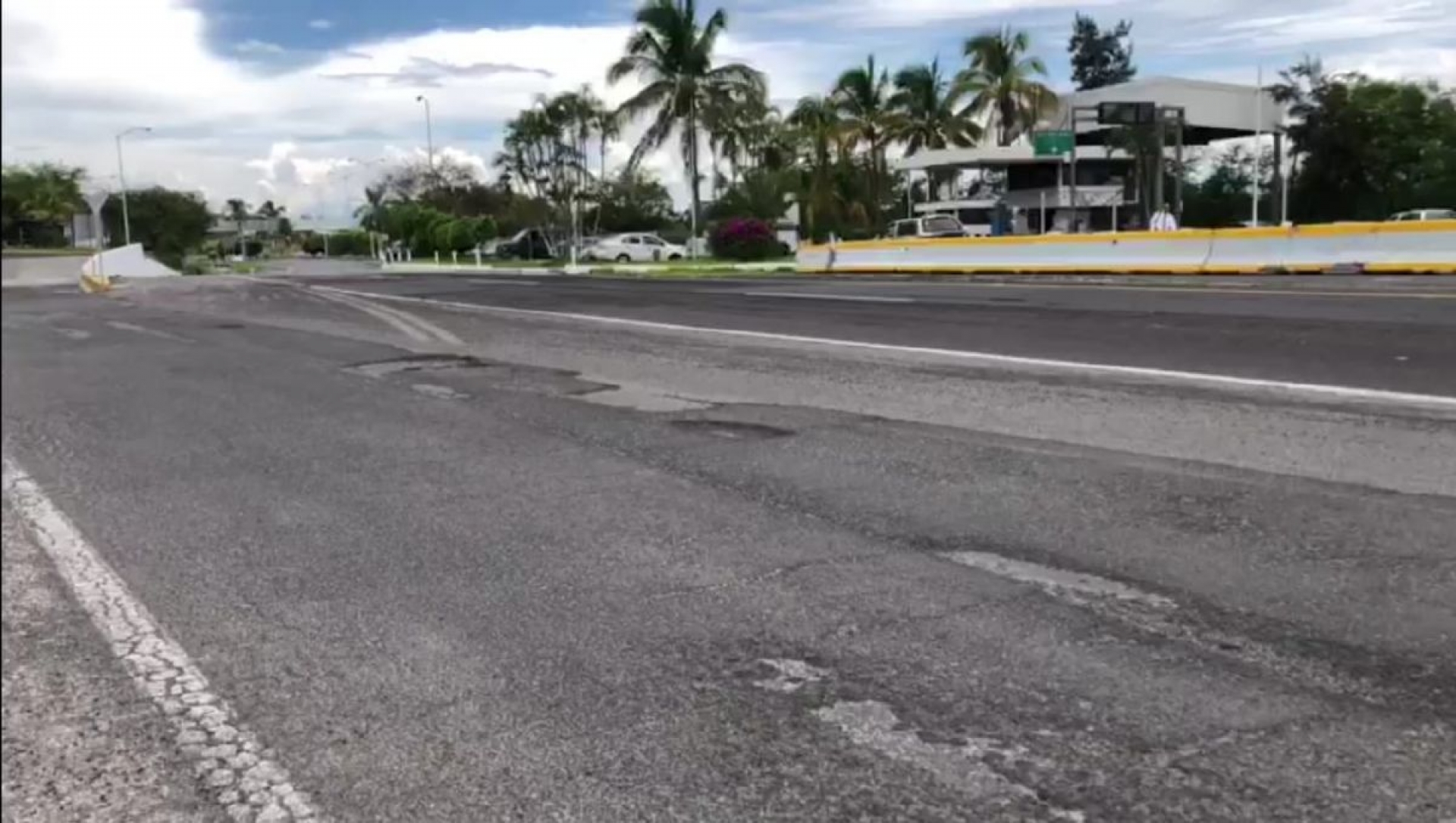Instan empresarios de la zona sur a Capufe y SCT a exentar el pago de la autopista México-Acapulco por su mal estado